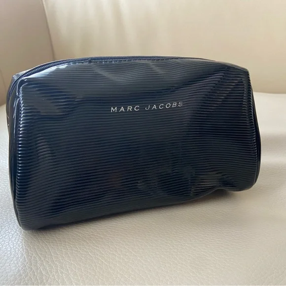 Authentic Marc Jacobs Pouch - Picture 4 of 5